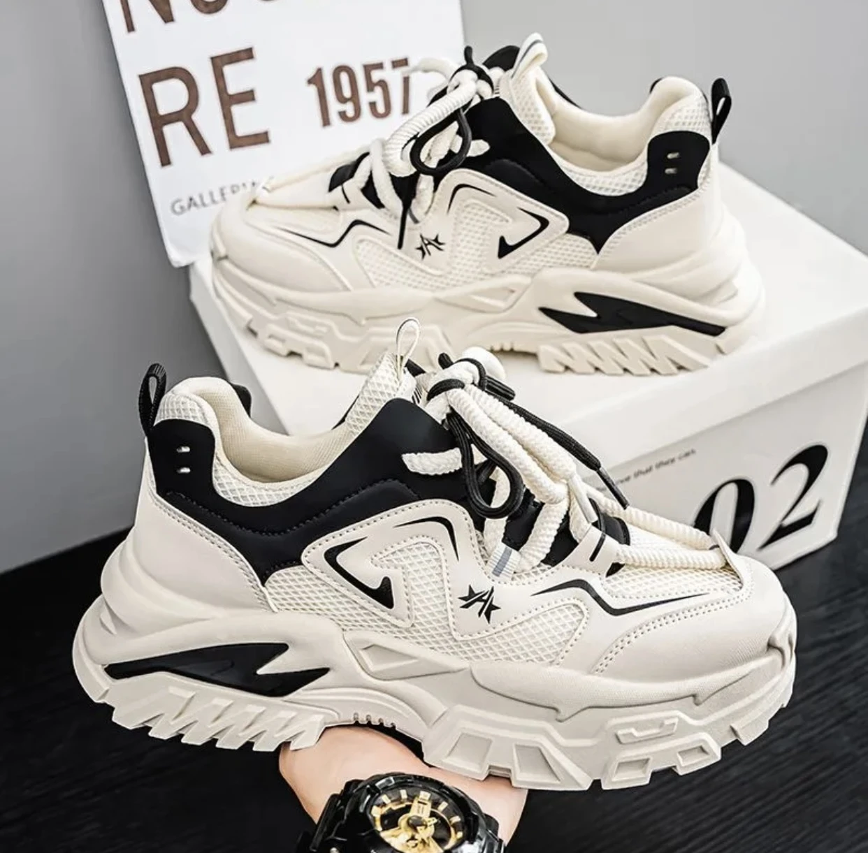 Oulylan Men's Outdoor Non-Slip Sneakers