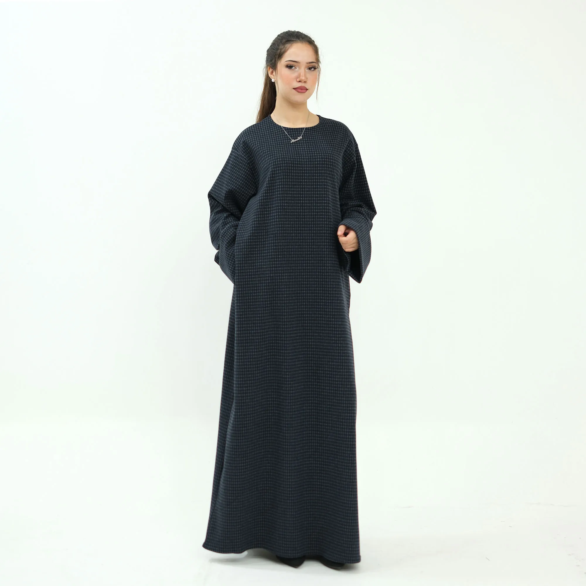 Closed Robe Is Thick And Warm Like Wool - Product Image 1